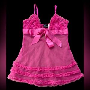 NWOT Fredericks of Hollywood Lacy Frilly Pink Lingerie Xsmall